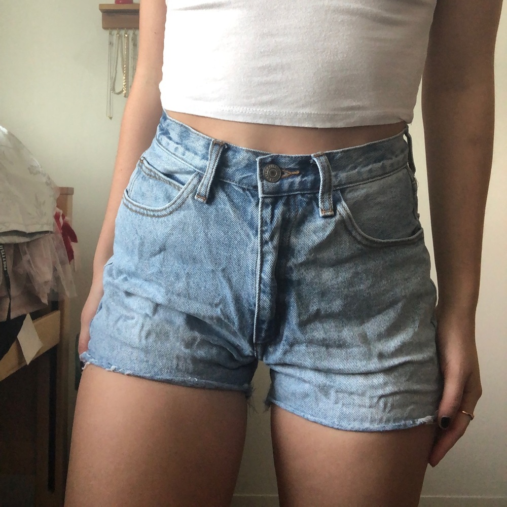 Brandy Melville Charlotte denim shorts